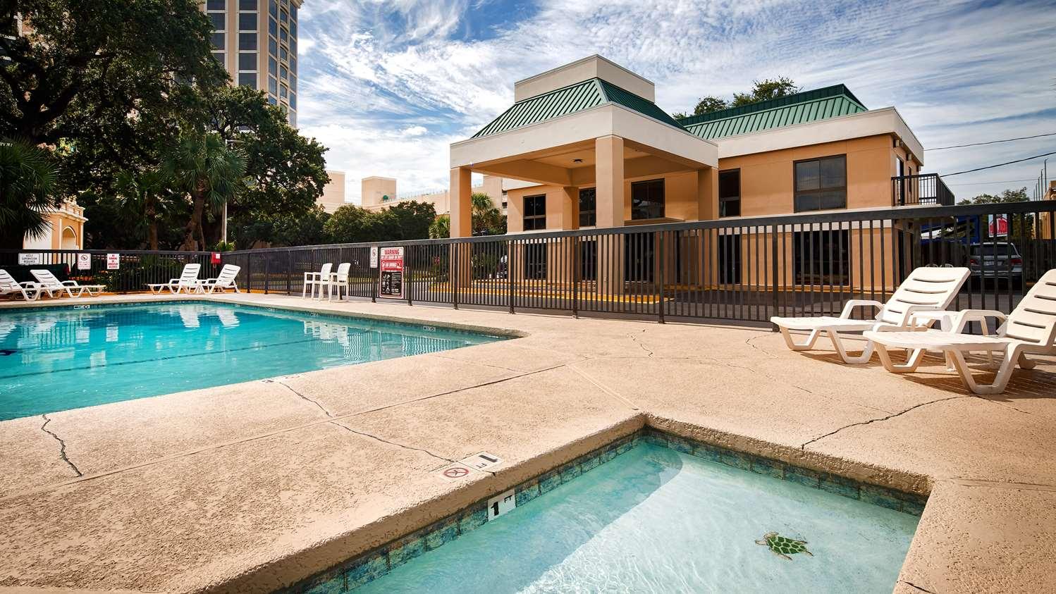 Best Western Oak Manor Biloxi Exterior photo