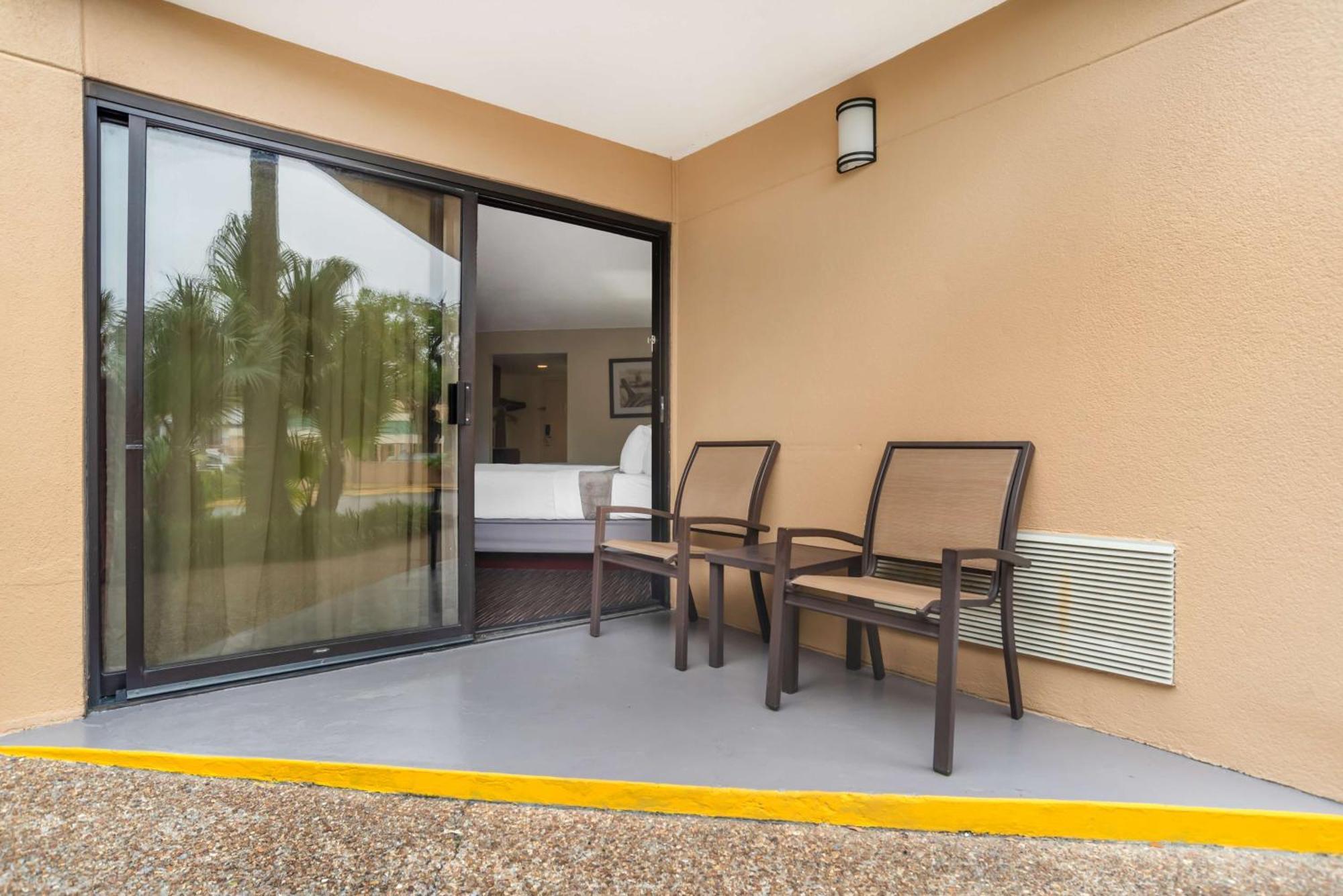Best Western Oak Manor Biloxi Exterior photo