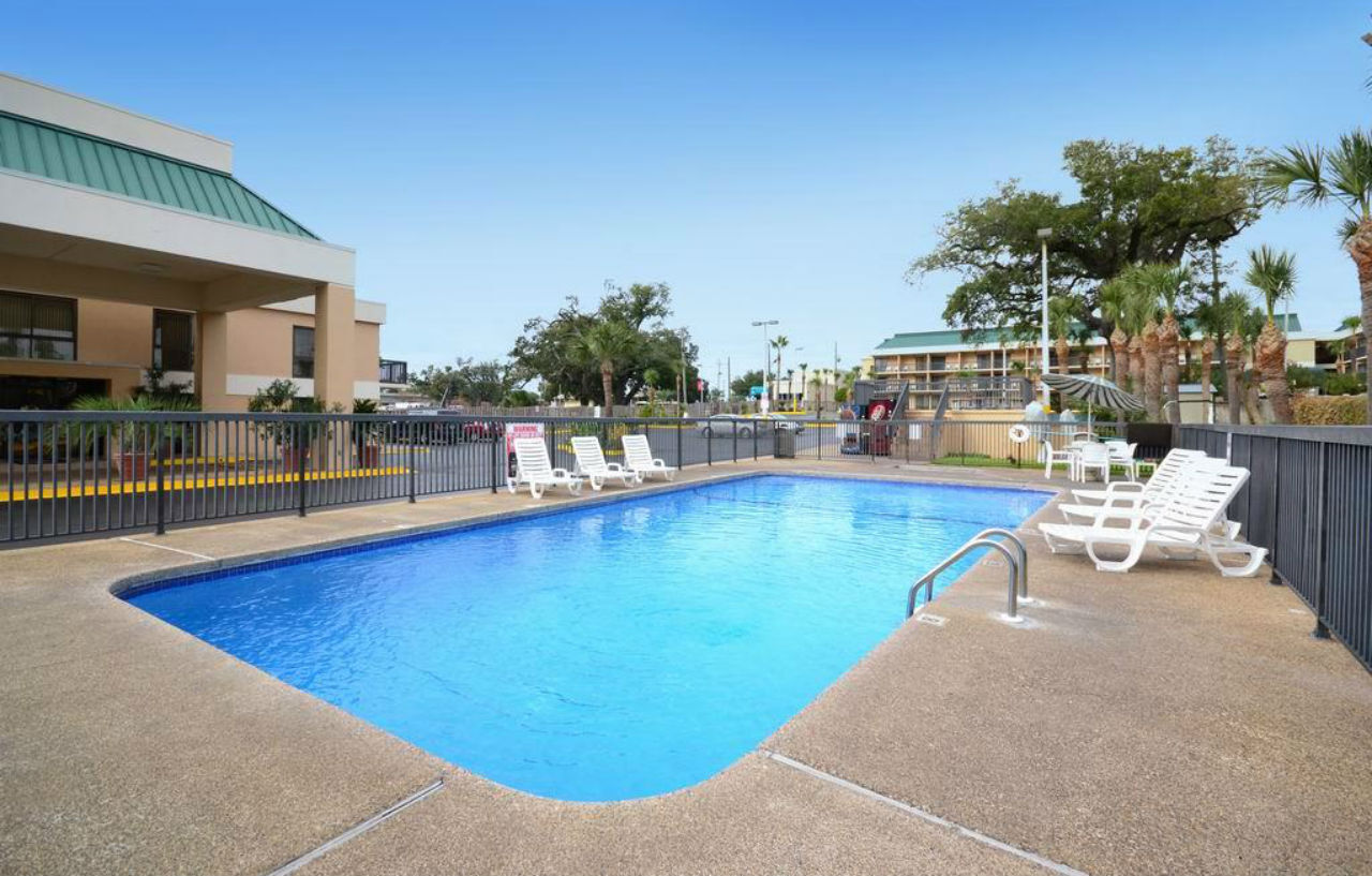 Best Western Oak Manor Biloxi Exterior photo